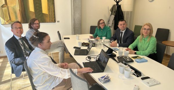 Рабочая поездка в Королевство Швеция – делегация Центра ознакомилась с регулированием в сфере обращения лекарственных средств
