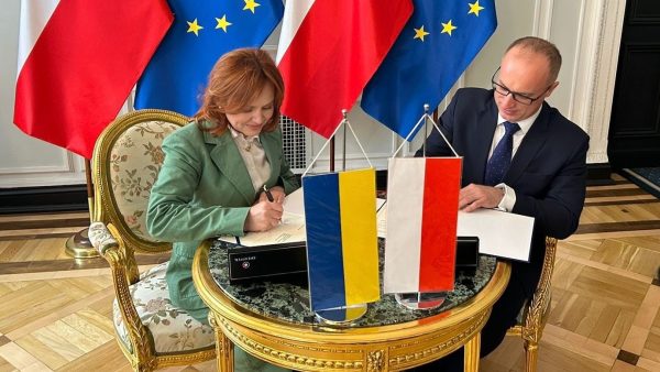 Новий етап євроінтеграції: підписання меморандумів з агенціями фармгалузі Польщі та Швеції
